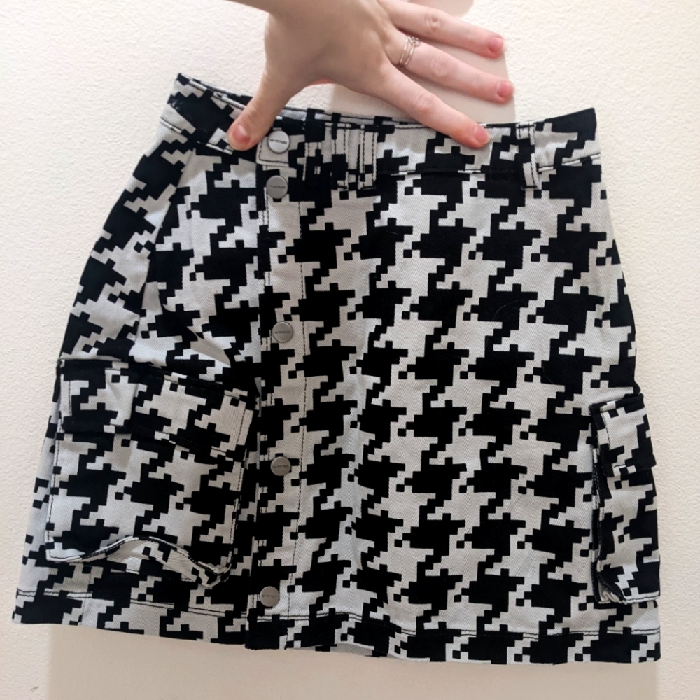 Ivy Park Hounds tooth skirt
